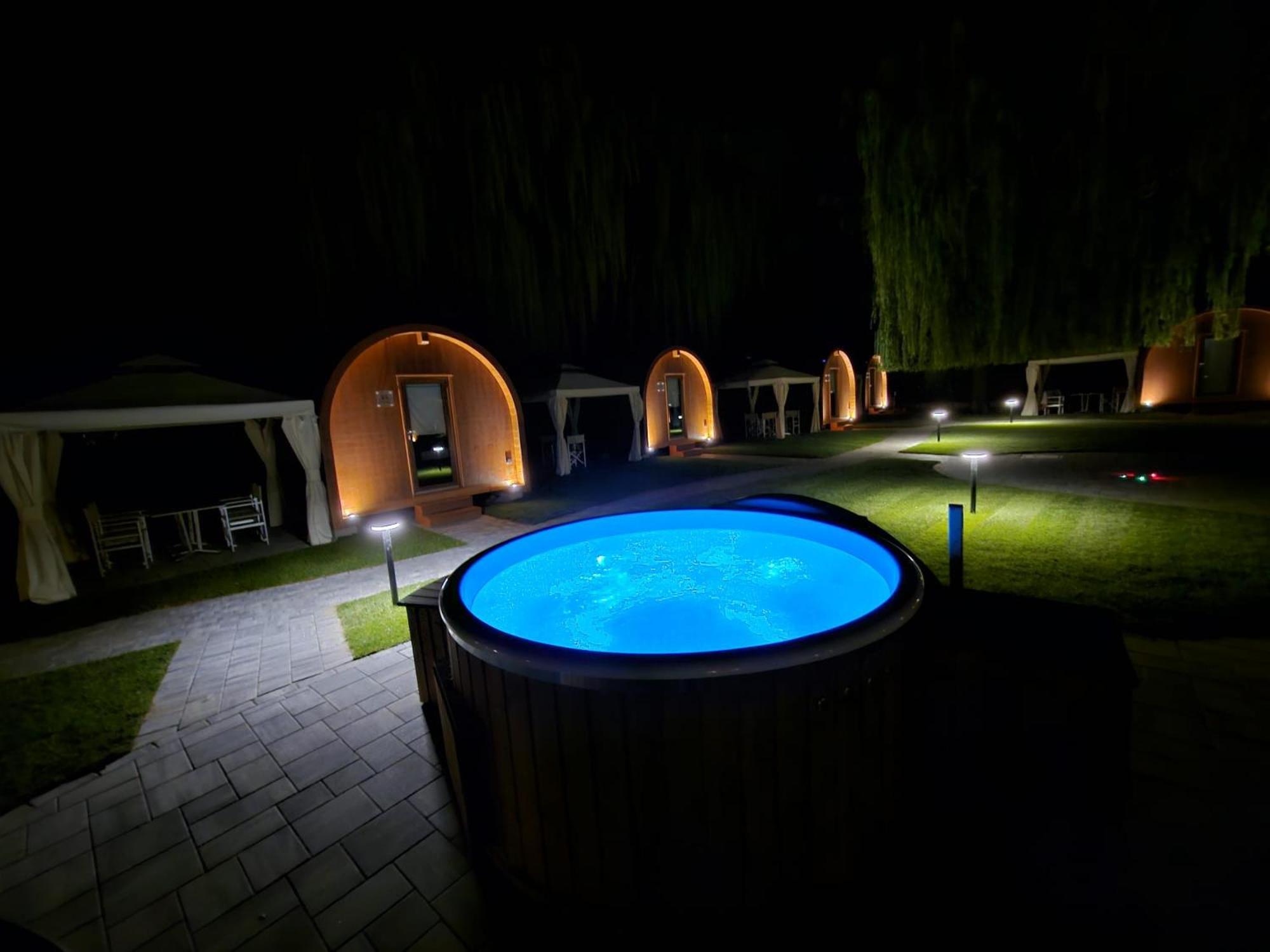 Vicolungo Glamour Lodge & Spa - Free Spa Hot Tub E Sauna Eksteriør billede